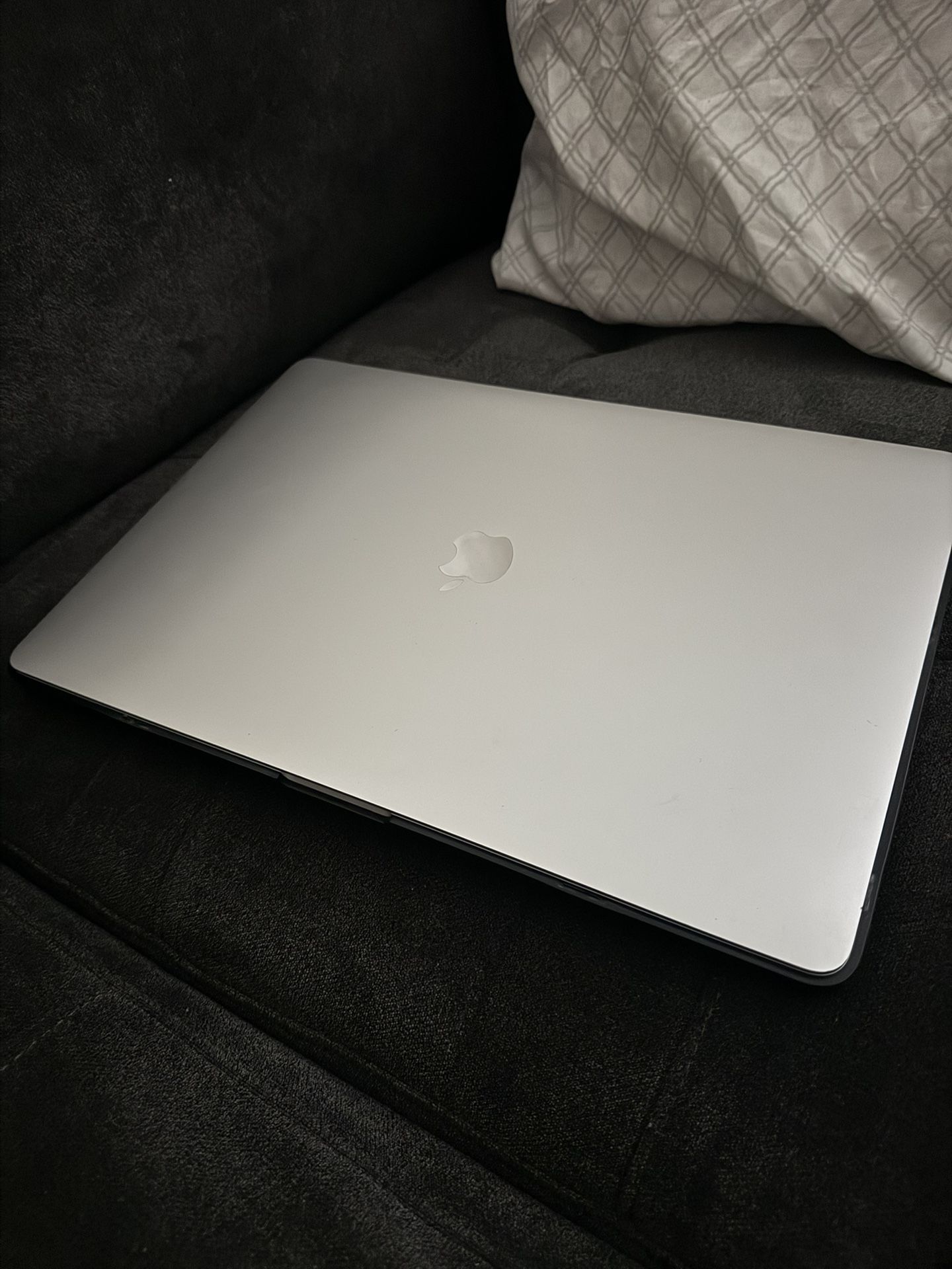 MacBook Pro Touchbar 2019 16”