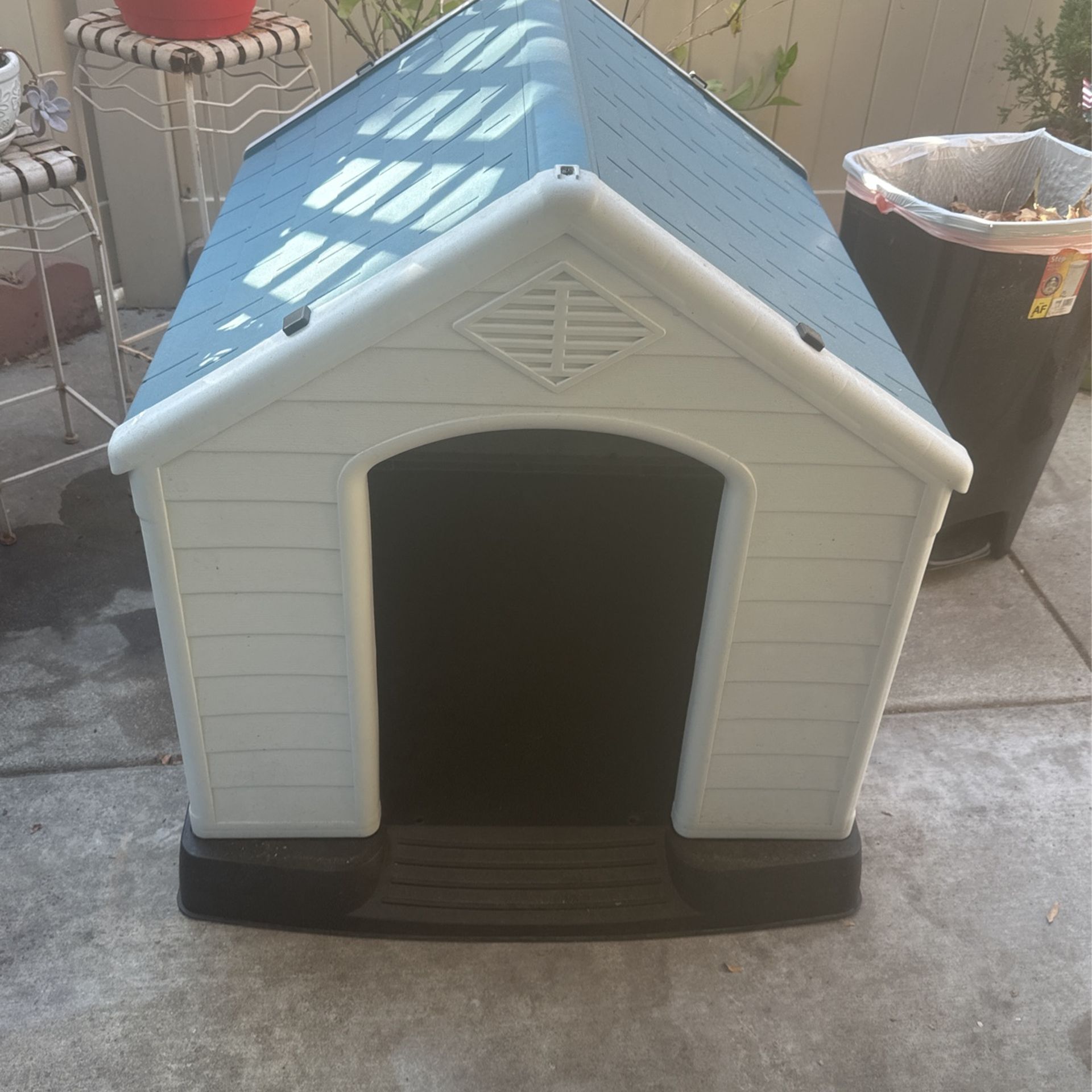 Dog House