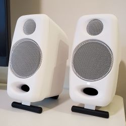 Brand New Bluetooth Iloud Micro Speakers White
