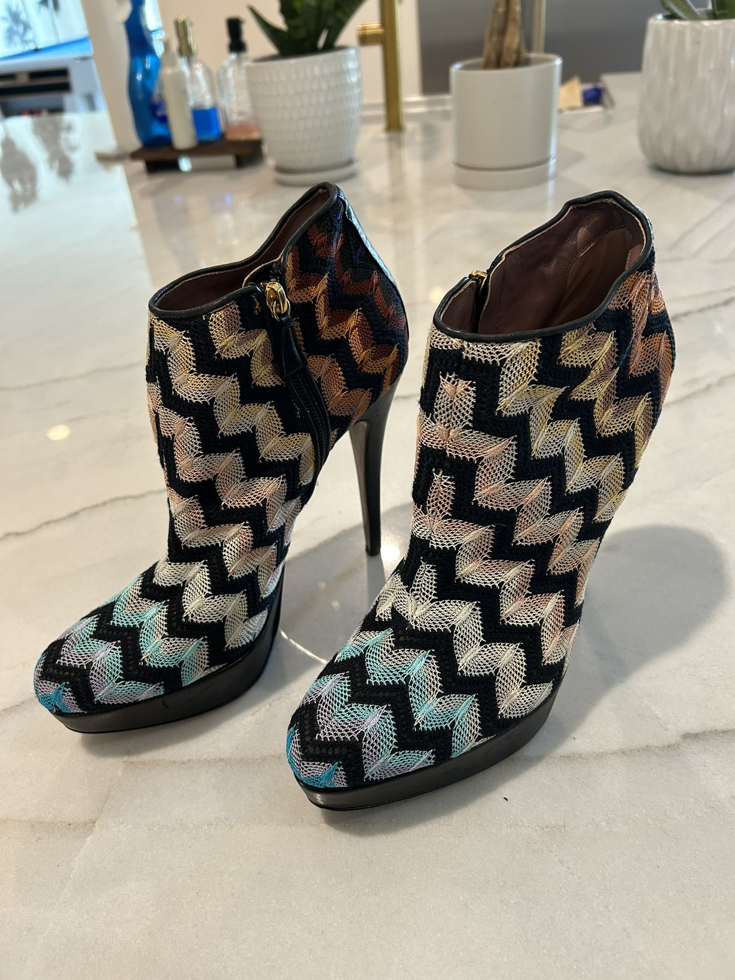 Missoni Ankle Boots Sz 9.5 Made In Italy EXCELLENT CONDITION 