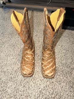 exotic womens boots
