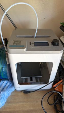 Monoprice cadet 3D printer