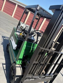 Forklift