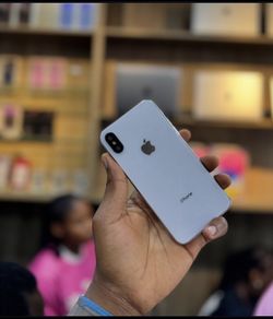 iPhone x unlocked with warranty