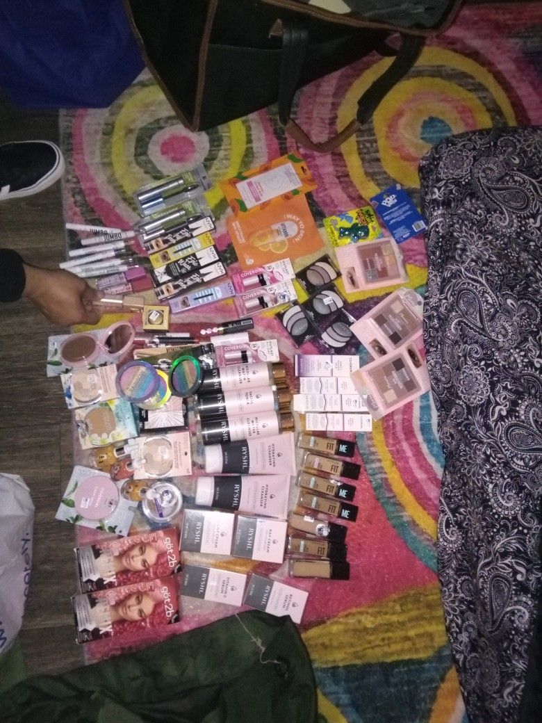 Make UP 