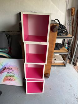Boxes/cubicles