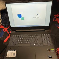 GAMING LAPTOP