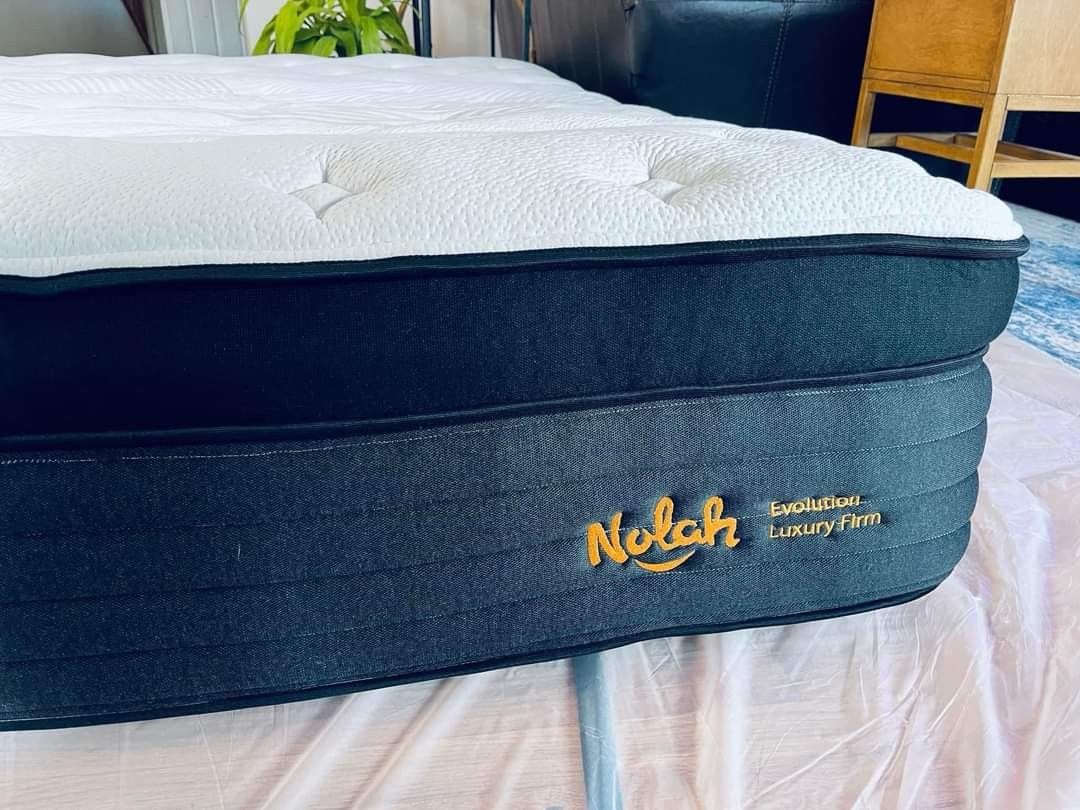 Nolah Evolution Luxury Firm King Mattress LIKE NEW for Sale in Chesapeake, VA OfferUp