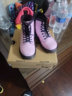 Dr. MARTEN