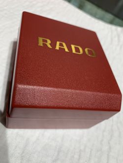 Rado women’s watch (Rose Gold)