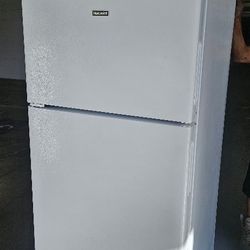 Used Hotpoint Refrigerators