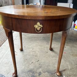 Baker Furniture Queen Ann Walnut Lamp Side Table MCM Vintage