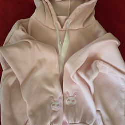 XL Girls Pull Over Hoodie 
