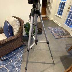 Amazon Basics 60 inch Lightweight Tripod w/ Quick Release
