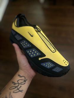 Brand new Nike Air Max  “Saturn Gold” size 12