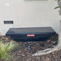 Craftsman Steel Truck Bed Toolbox – Diamond Plate, Made in 2023  Description: This is a used Craftsman truck bed toolbox made of heavy-dut