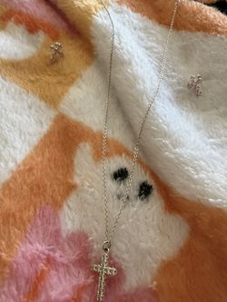 Silver Necklace And Pink Cross Earrings 