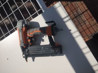 ​Ridgid 18-Gauge Clean Drive Brad Nailer