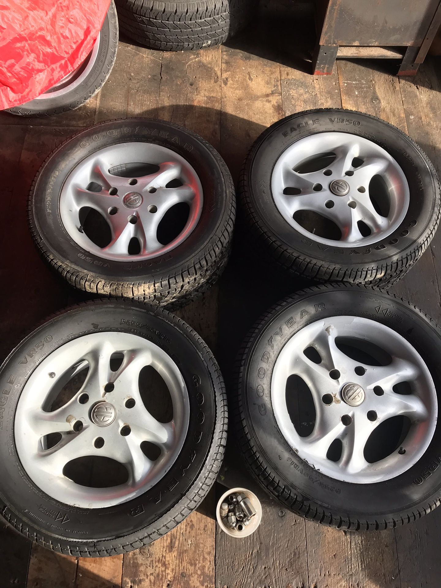 American Racing Rims, Tires