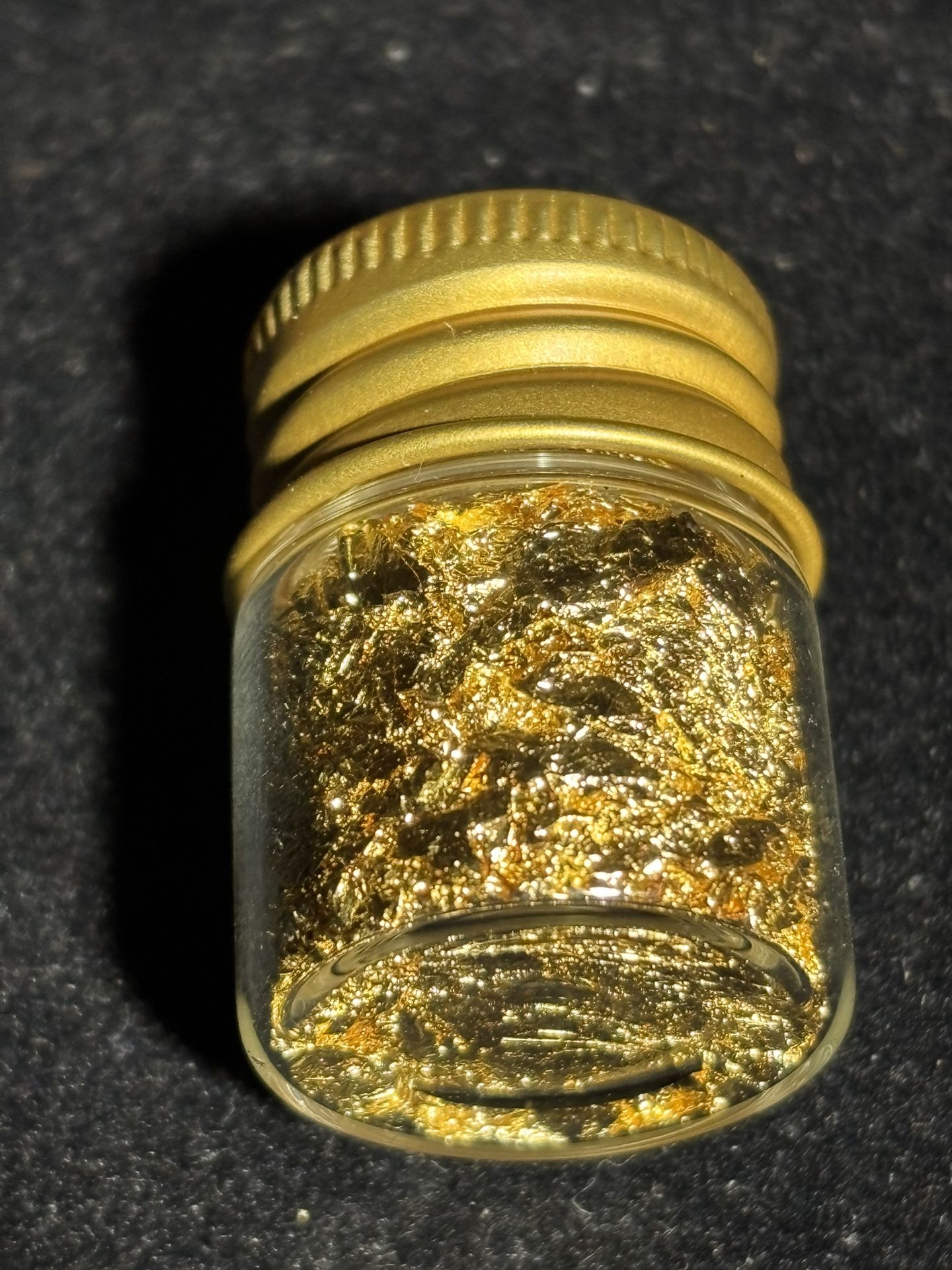💥💥💥5ml Glass Bottles Filled Full of Gold Leaf Flakes!💥💥💥
