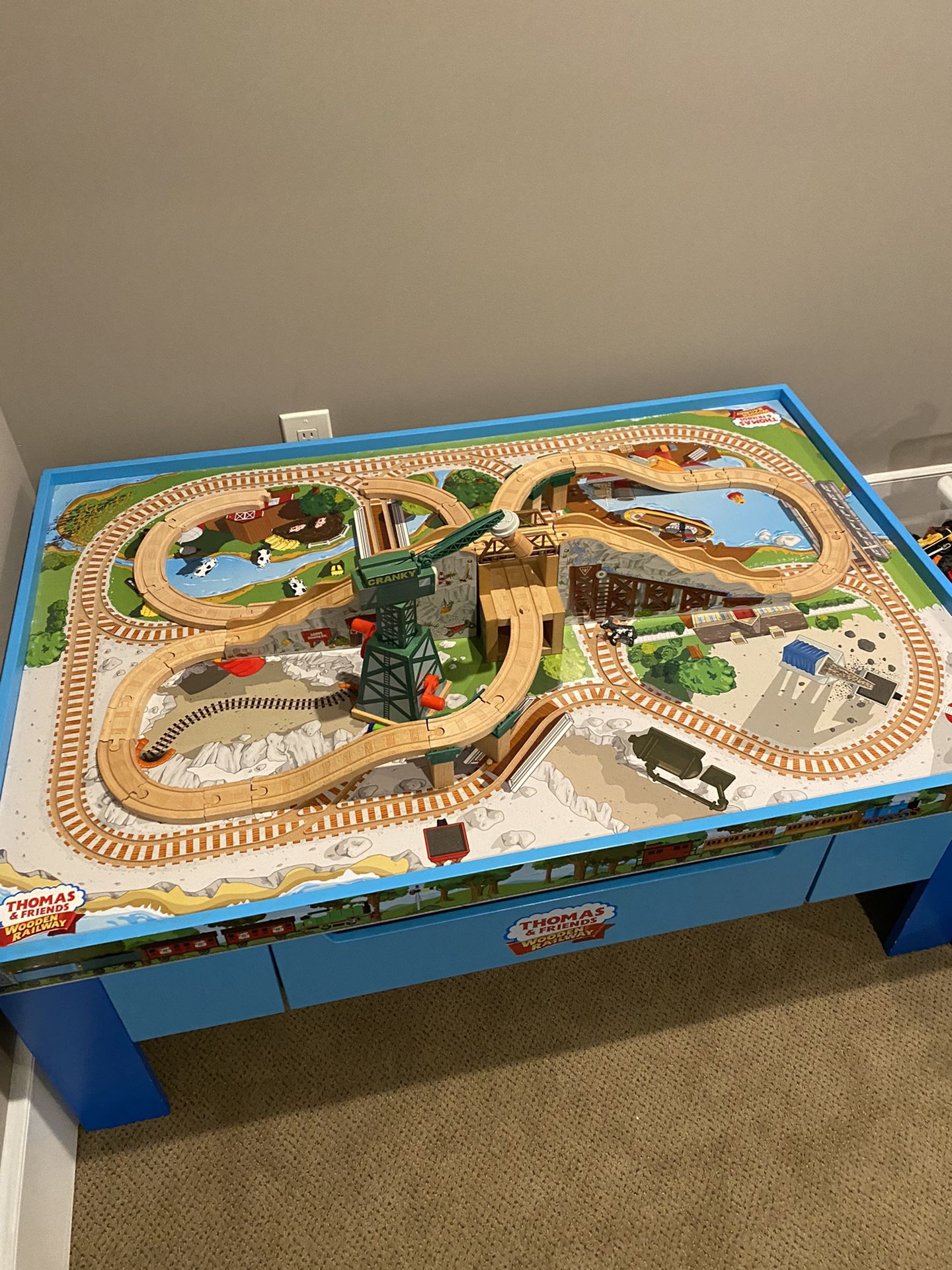 Thomas And friends Train Table and Trains