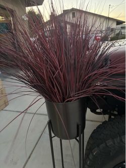 Tall Metal Plant Stand with Black Pot and Artificial Grass, as is !!!