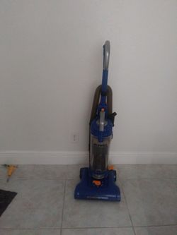 EUREKA Vaccum Cleaner