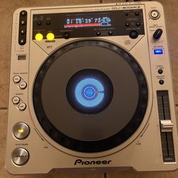 DJ Equipment 