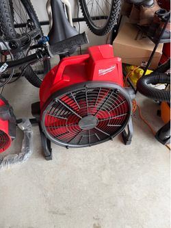 M18 Brushless Cordless Hybrid 18 in. Variable Speed Fan (Tool Only)