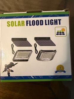 Solar Flood Light with Solar Panel