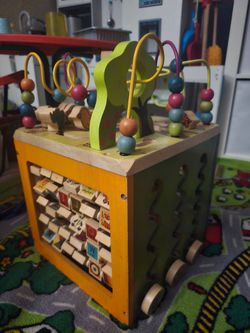 Wooden learning cube