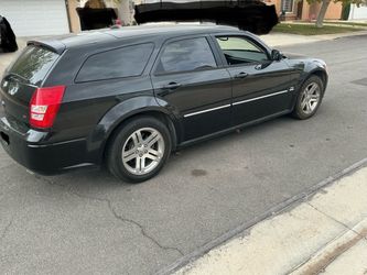 2005 Dodge Magnum
