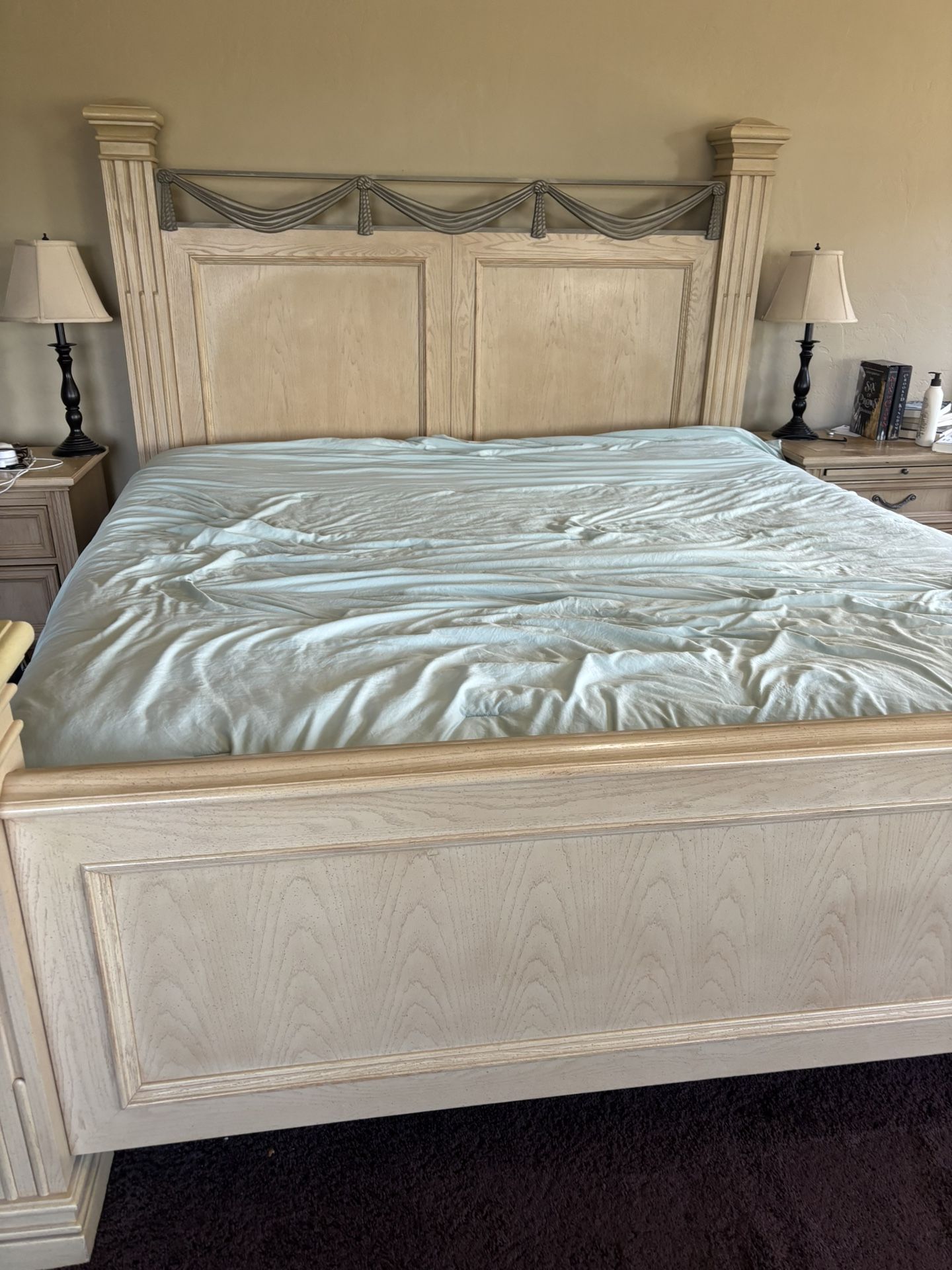 Bedroom Set King 5 Piece