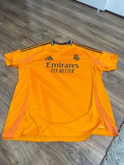 Mens Size XXL Emirates Soccer Jersey