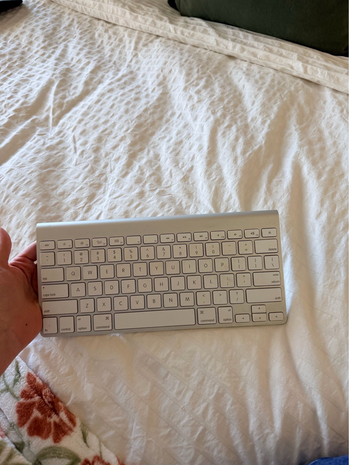 Apple Bluetooth keyboard