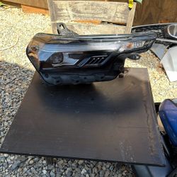 Colorado Headlight 2024