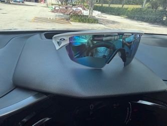 Oakleys like new never used