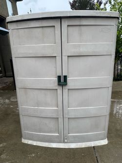 Suncast vertical storage shed 60 cu ft