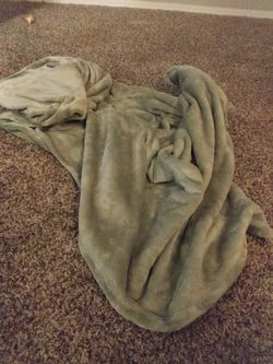 TODAY ONLY- $3 LARGE BLANKET