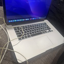 2015 Apple Mac Book Pro