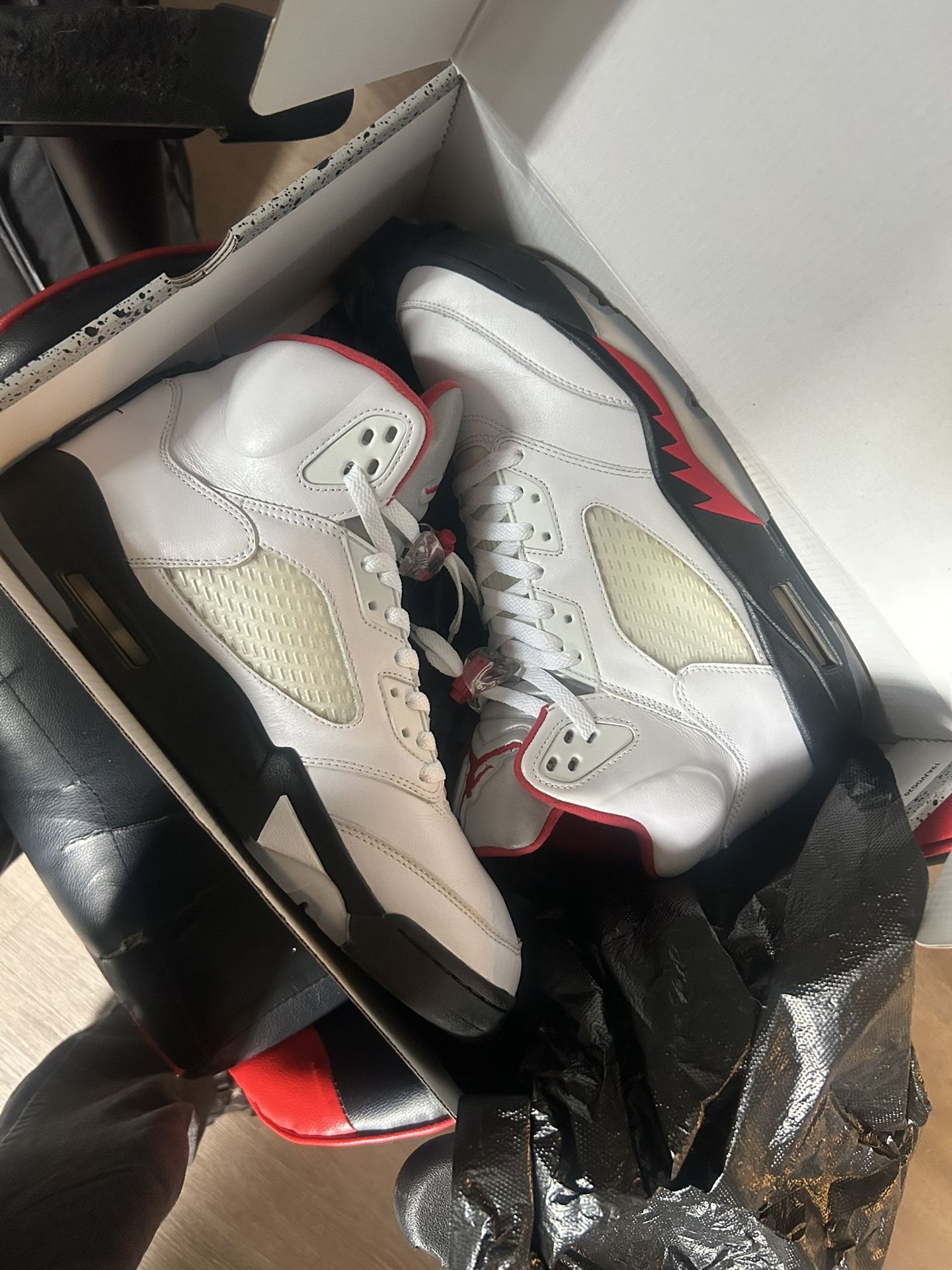 Air Jordan Fire Red 5s
