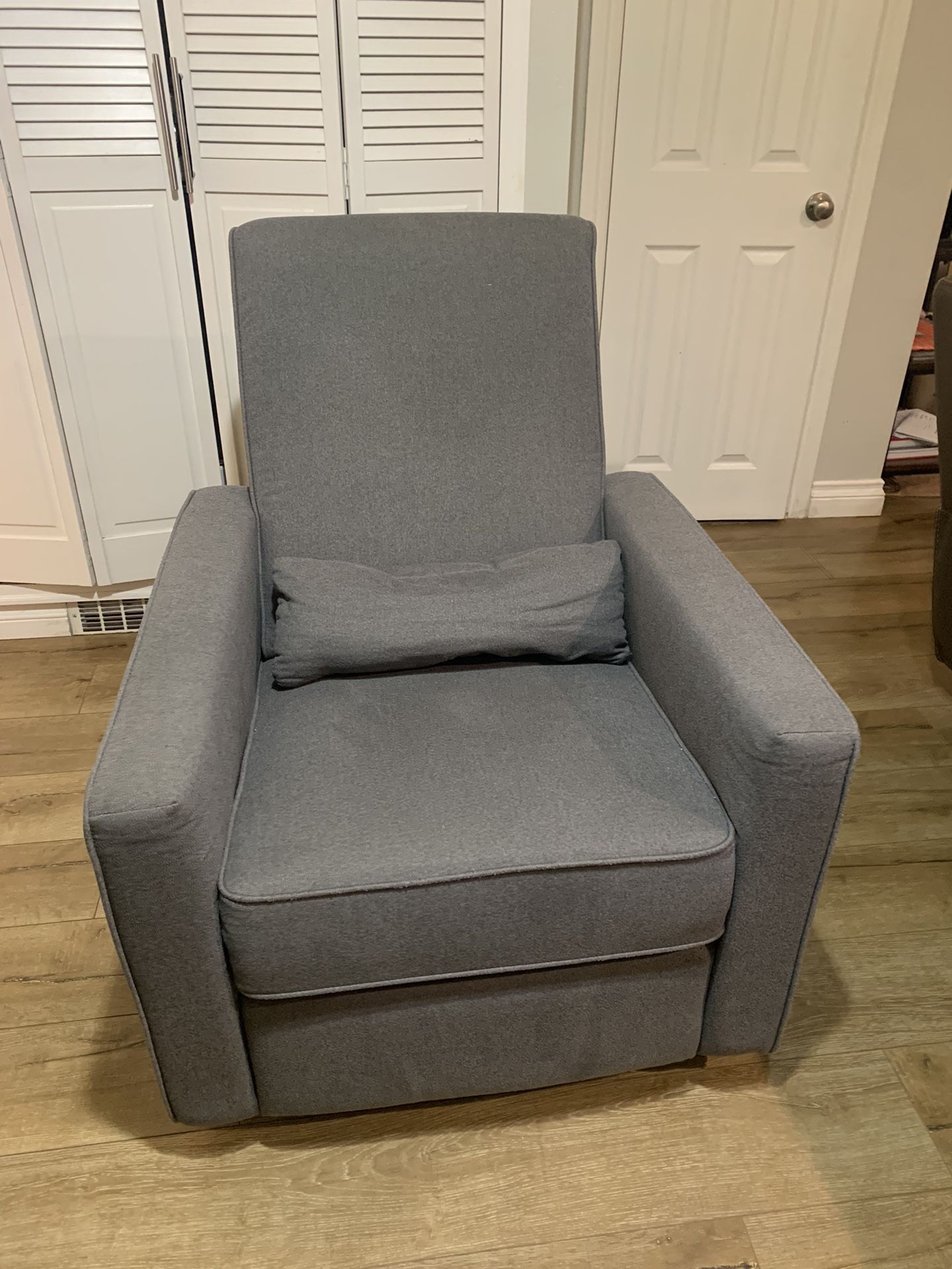 Recliner Chair