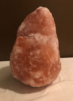Rock salt lamp