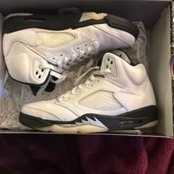 Jordan 5s Size 8.5 Men’s