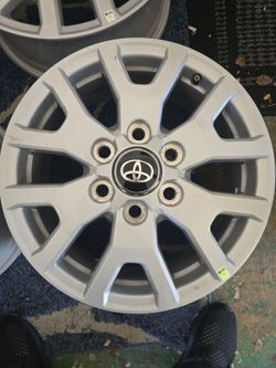OEM Toyota 17" Alloy Wheels/Rims - Set of 4 Excellent Condition