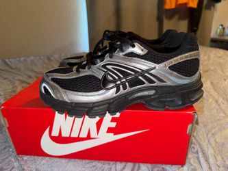 Women Nike air max moto 2k