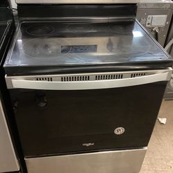 Whirlpool 30 in. Free-Standing Electric Stove