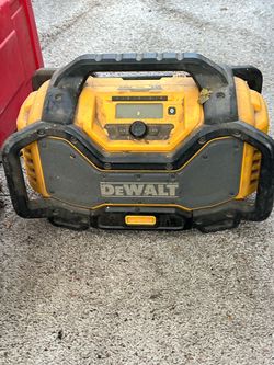 Dewalt radio