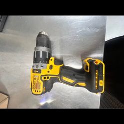 DeWalt 20V MAX XR 1/2″ Hammer Drill 