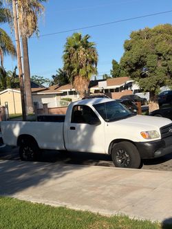 Toyota tundra 03